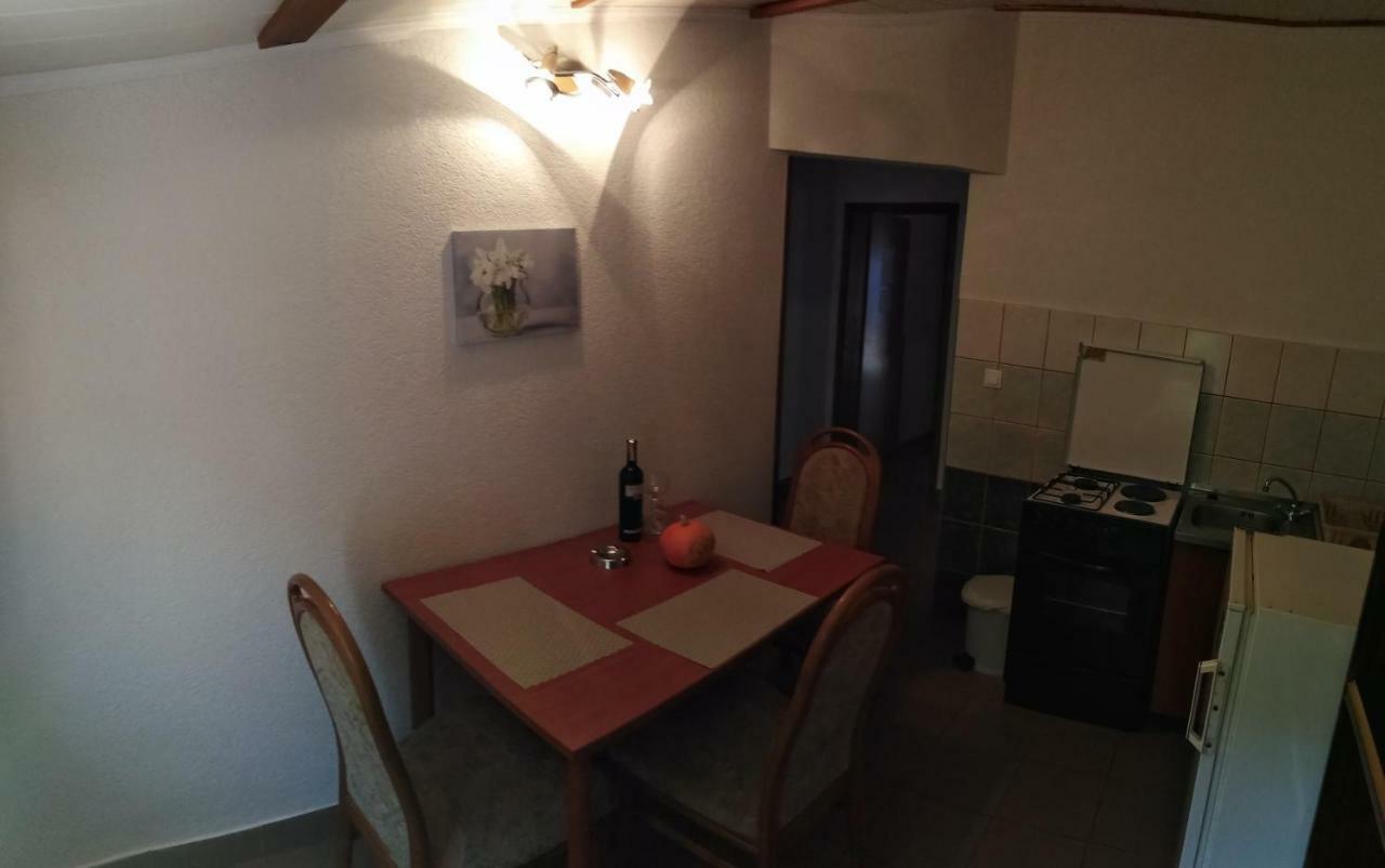Apartman Rodic Omis Ngoại thất bức ảnh